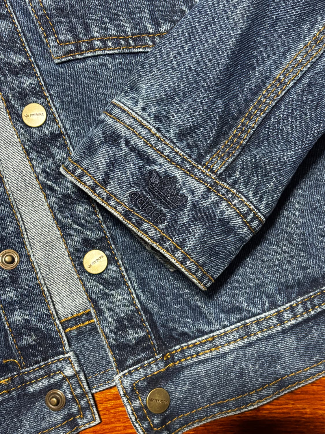 ADIDAS X IVY PARK DENIM JACKET 상품이미지4