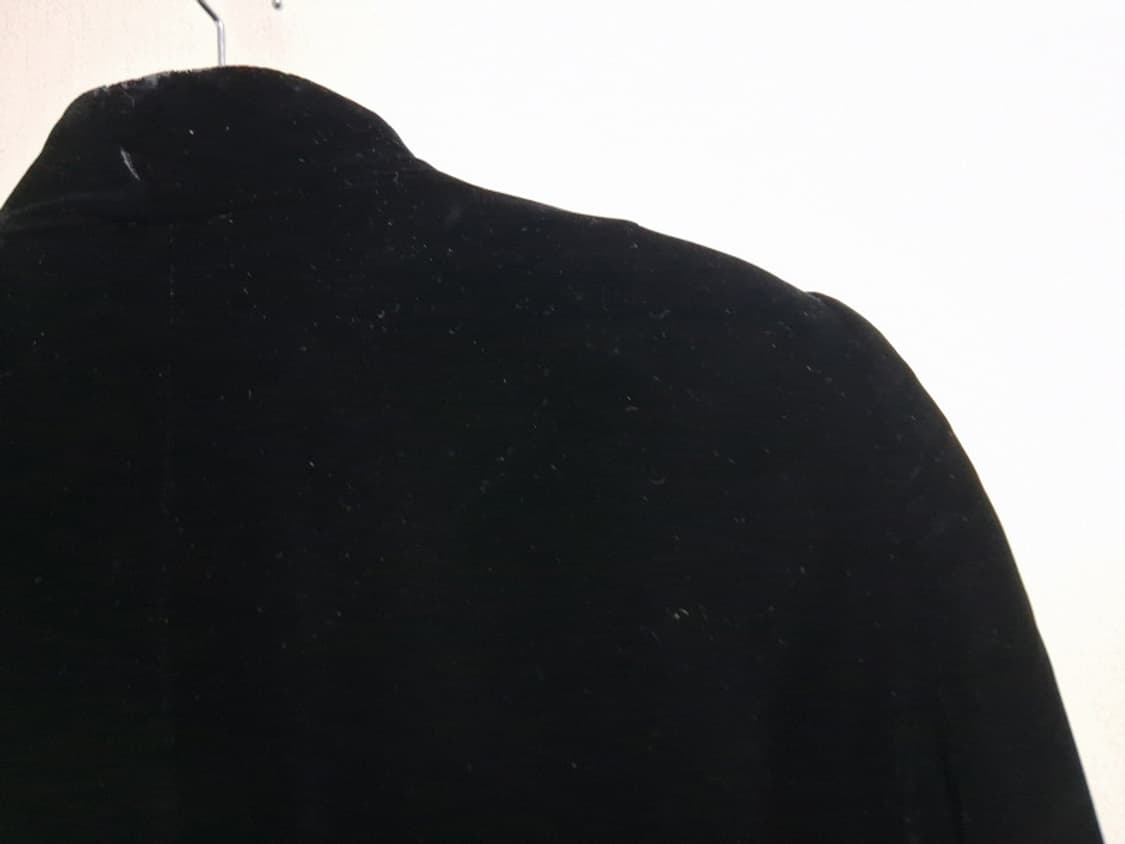 일본빈티지 FROHLICH 검정 벨벳숏쟈켓 레이욘벨벳 여성 77
원산지  상품이미지6