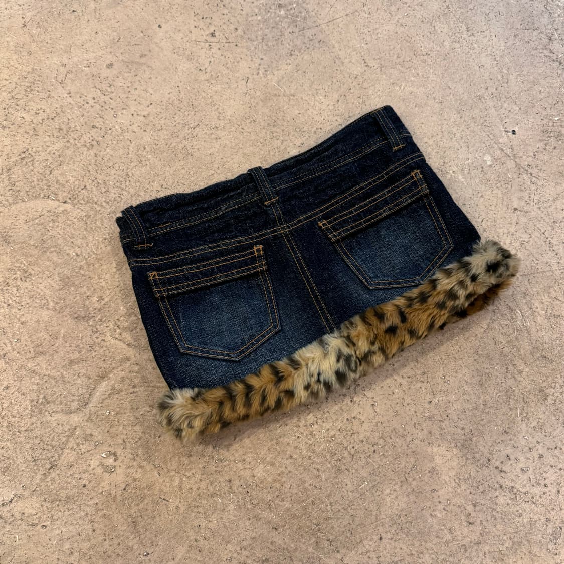 레오파드 퍼 트리밍 데님 스커트 상품이미지4