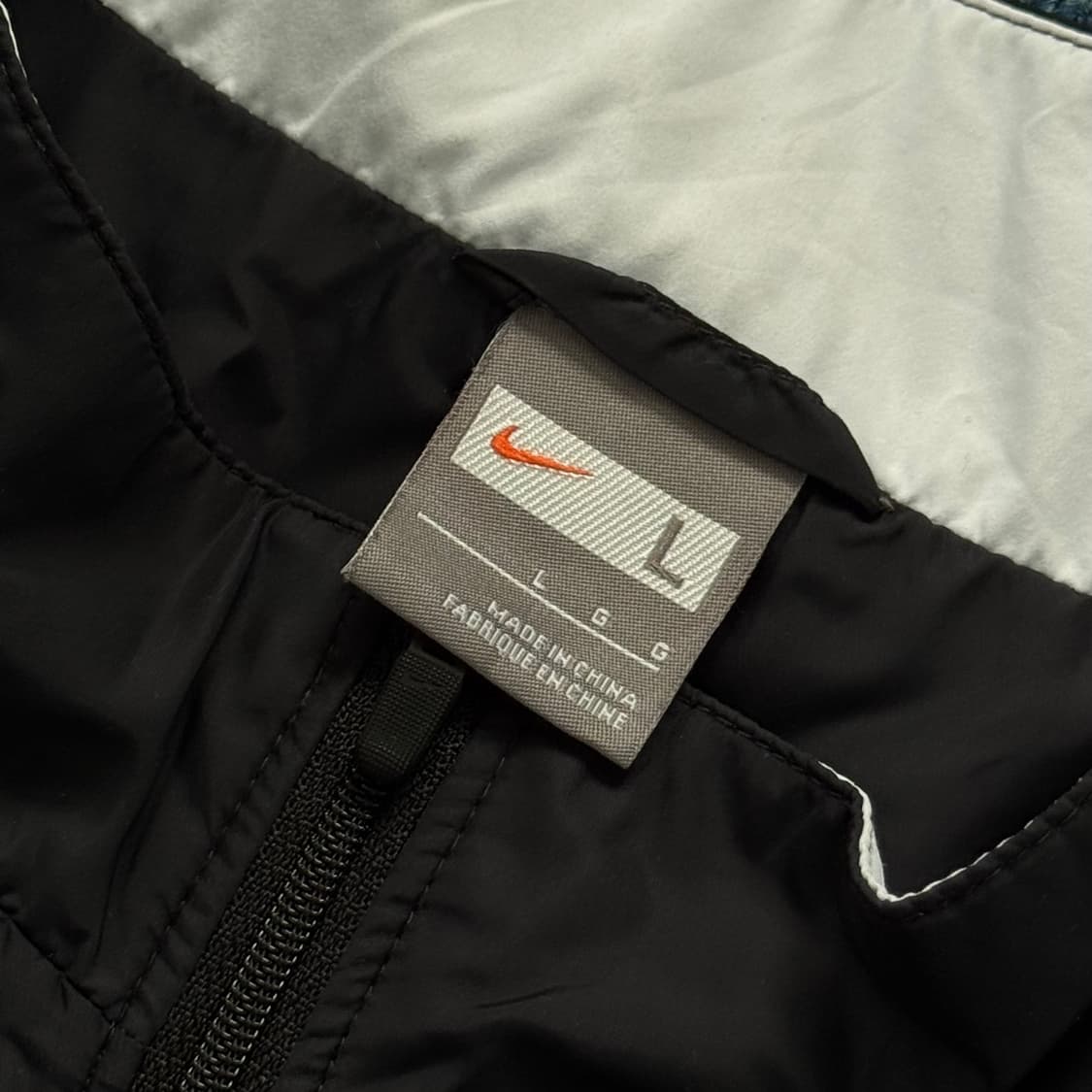 나이키 올드스쿨 스우시 바람막이 L 상품이미지4