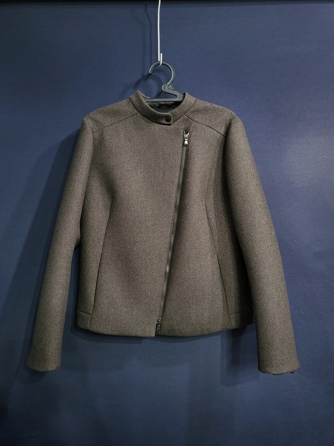 브루넬로 쿠치넬리 사선집업 울 혼방자켓 상품이미지1