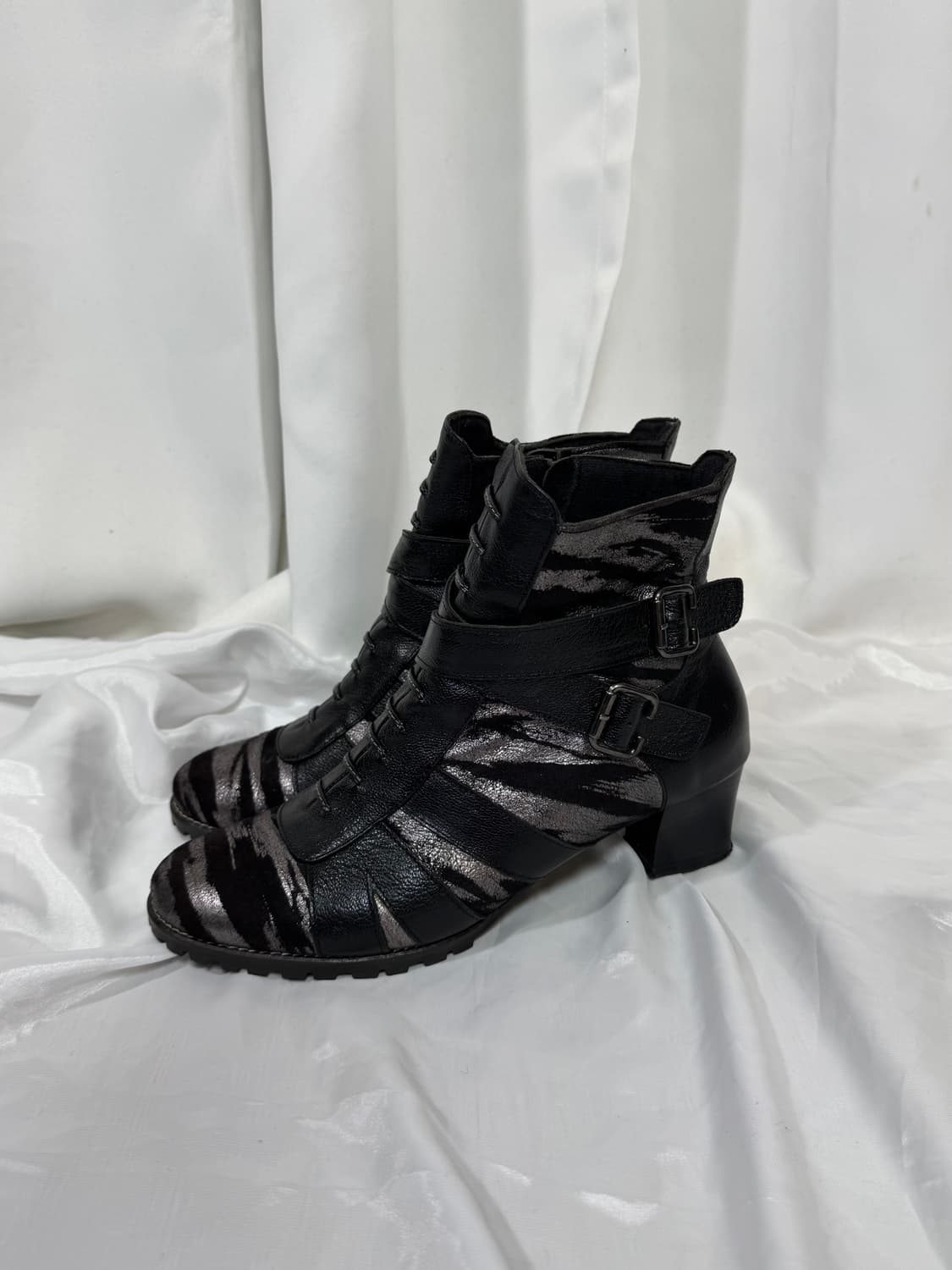 zebra buckle boots 상품이미지3