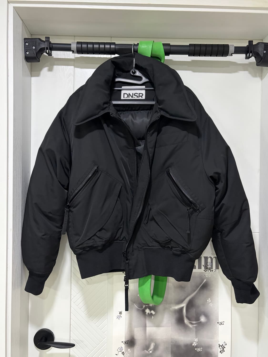 DNSR 디앤에스알 블랙 봄버 덕다운 패딩 자켓 상품이미지2