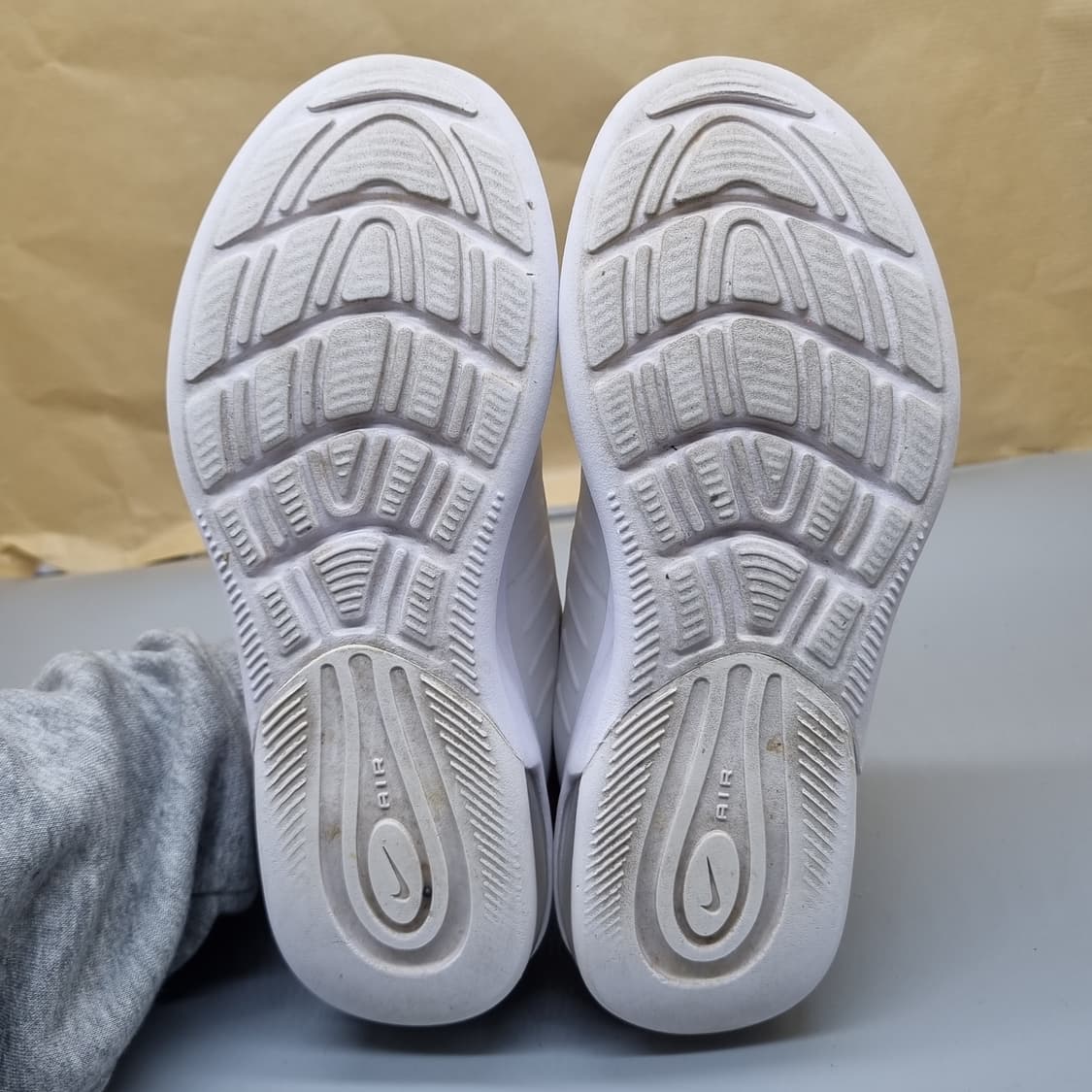 나이키 에어맥스 엑시스 운동화220 상품이미지3