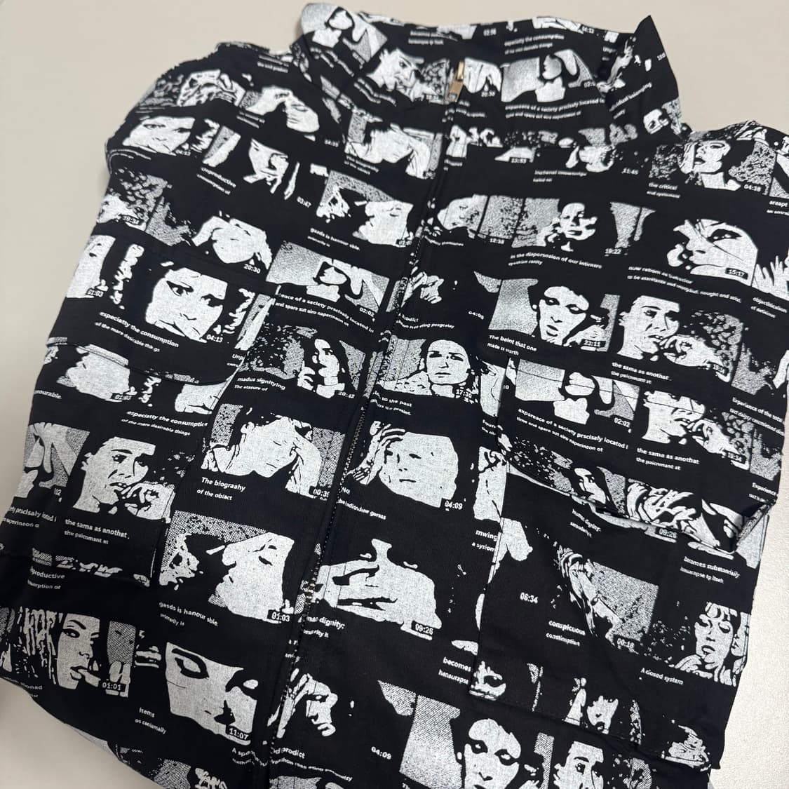 카브엠트 그래픽 프린트 집업 상품이미지2