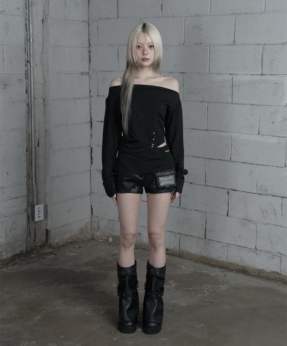 에트오소메-Cut-Out Open Long Sleeve (Black) 상품이미지1