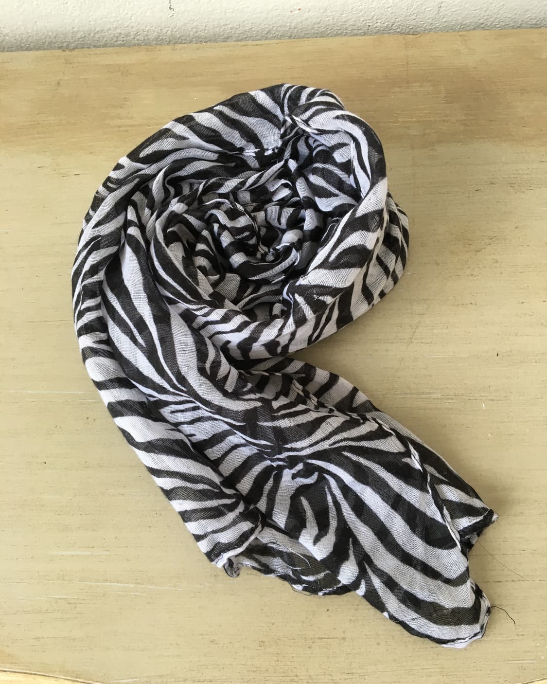  zebra pattern scarf 상품이미지1