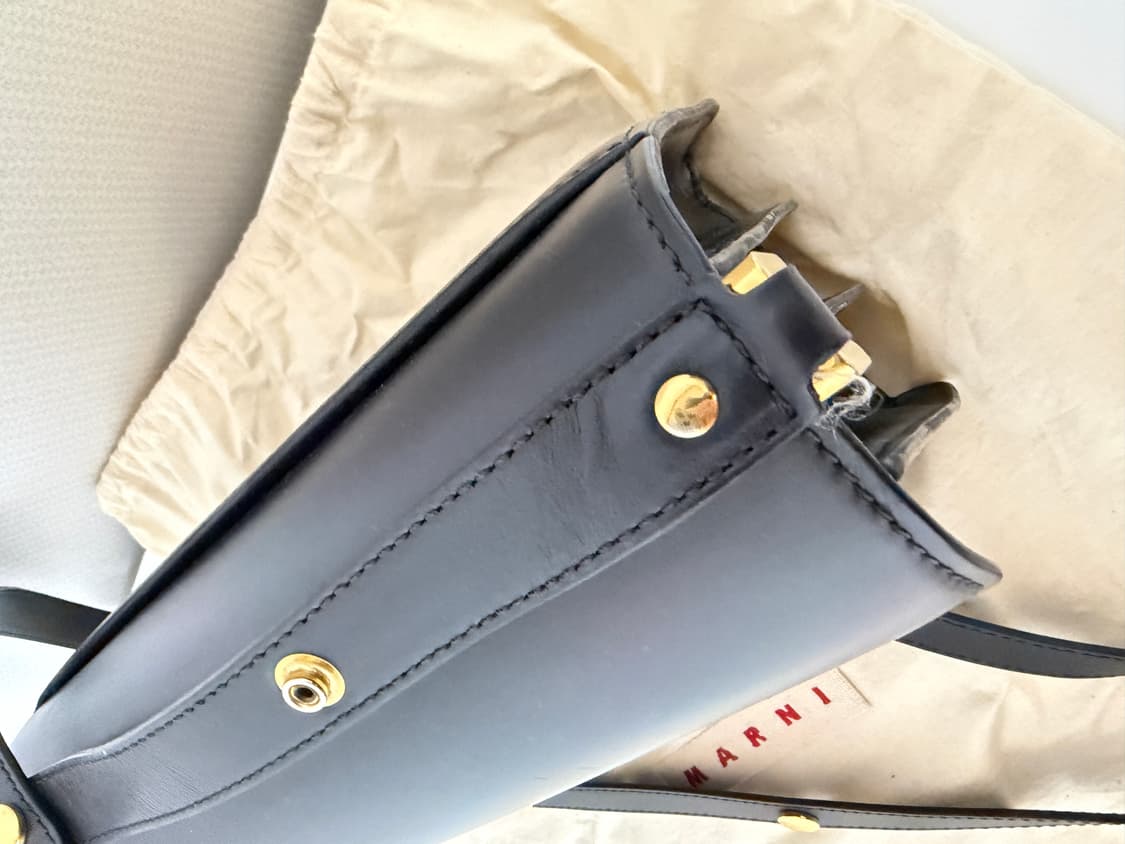 마르니 트렁크백 미디움 블랙 상품이미지4