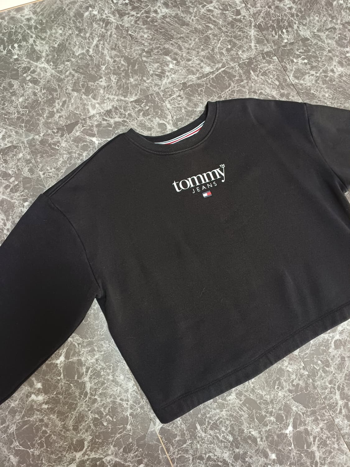 타미 진스(Tommy Jeans) 크롭 맨투맨 M 상품이미지1