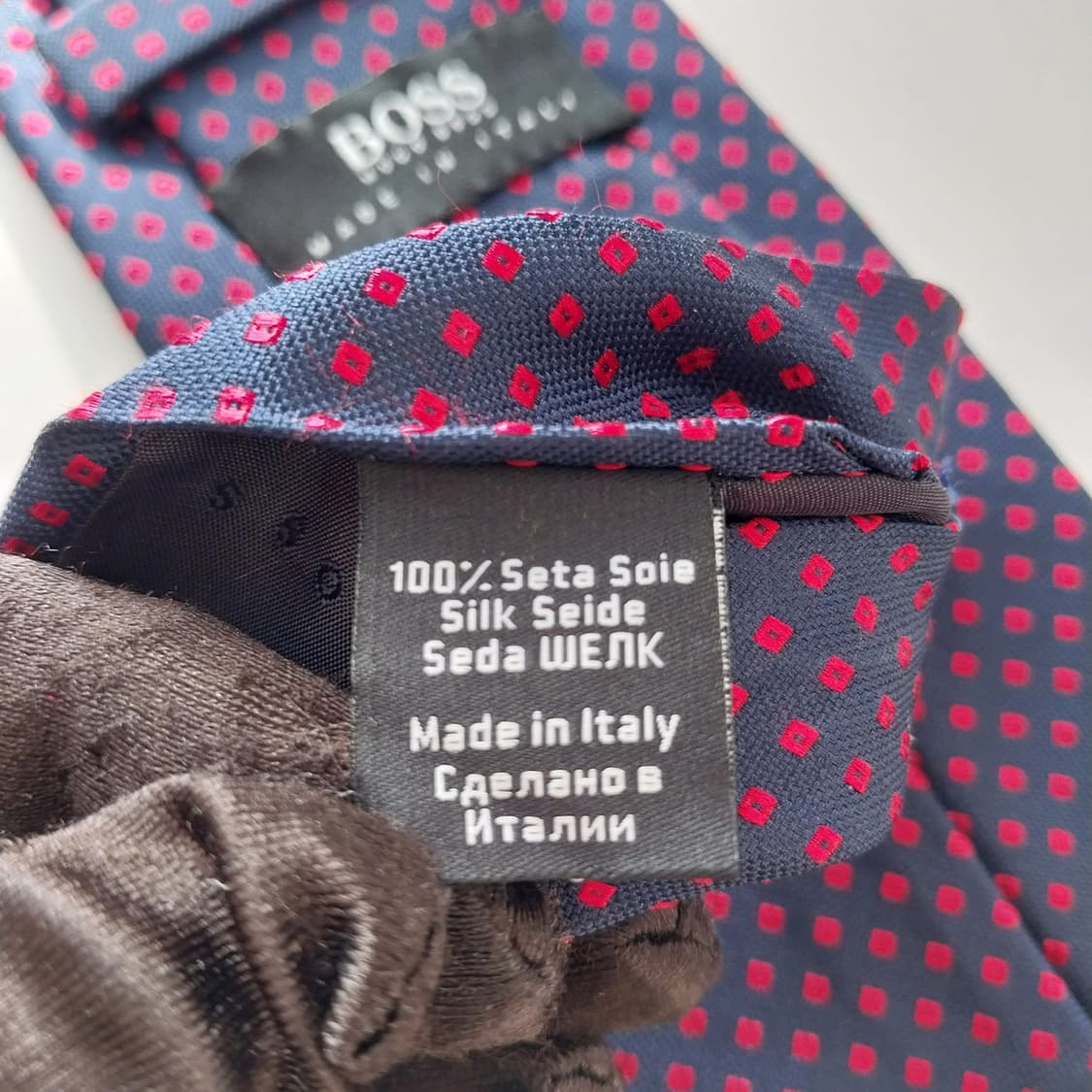 휴고 보스 실크 네이비 도트 패턴 넥타이 7.6cm A등급 K1546
 상품이미지9