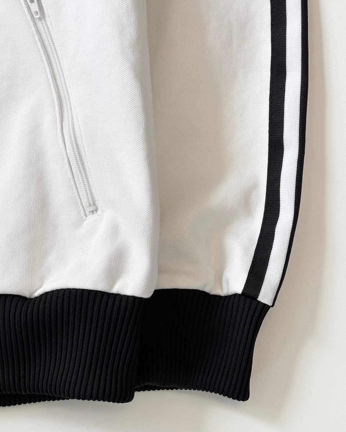 Adidas 아디다스 화이트-블랙 베캔바우어 트랙탑 상품이미지4