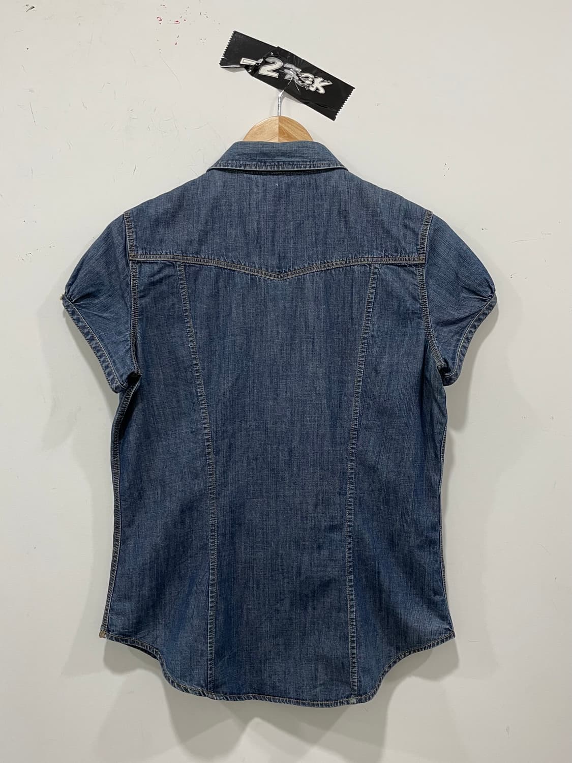 Levi’s 리바이스 슬림핏 웨스턴 데님 반팔셔츠 상품이미지4