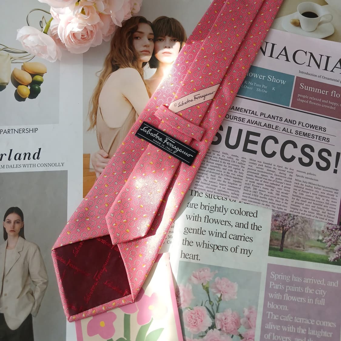 페라가모 실크 핑크 간치니 패턴 넥타이 9.3cm A+등급 A19044
 상품이미지4