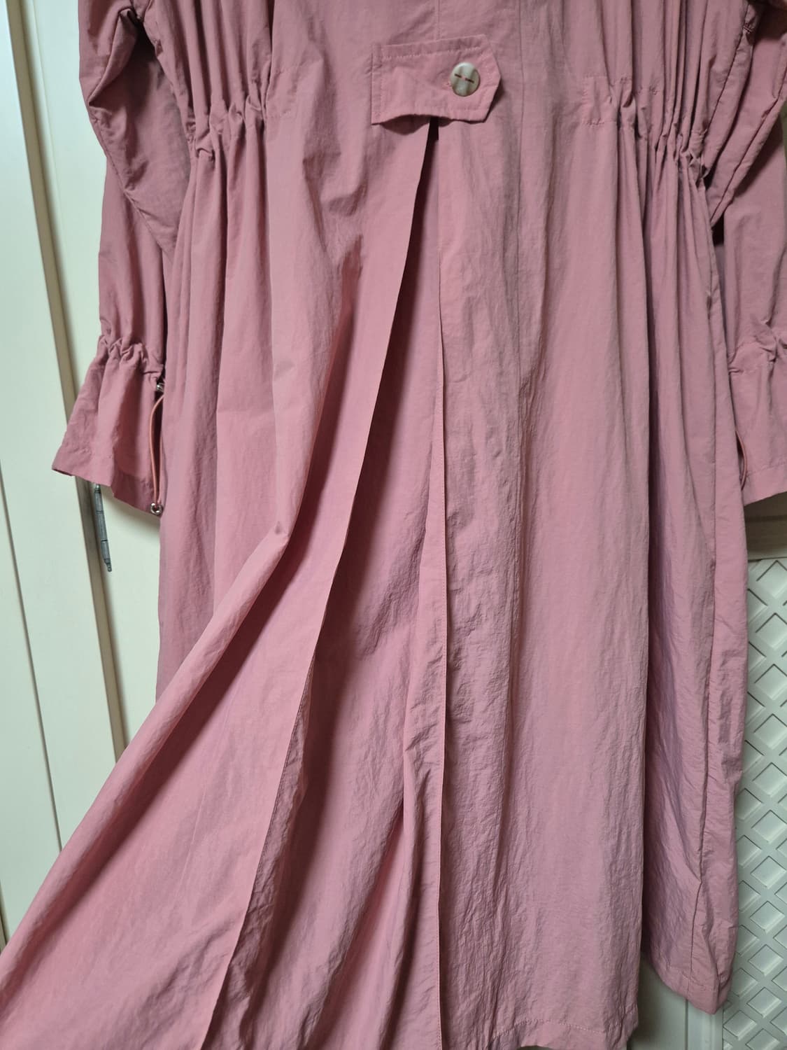 비지트인뉴욕 후드 바람막이 코트 상품이미지4