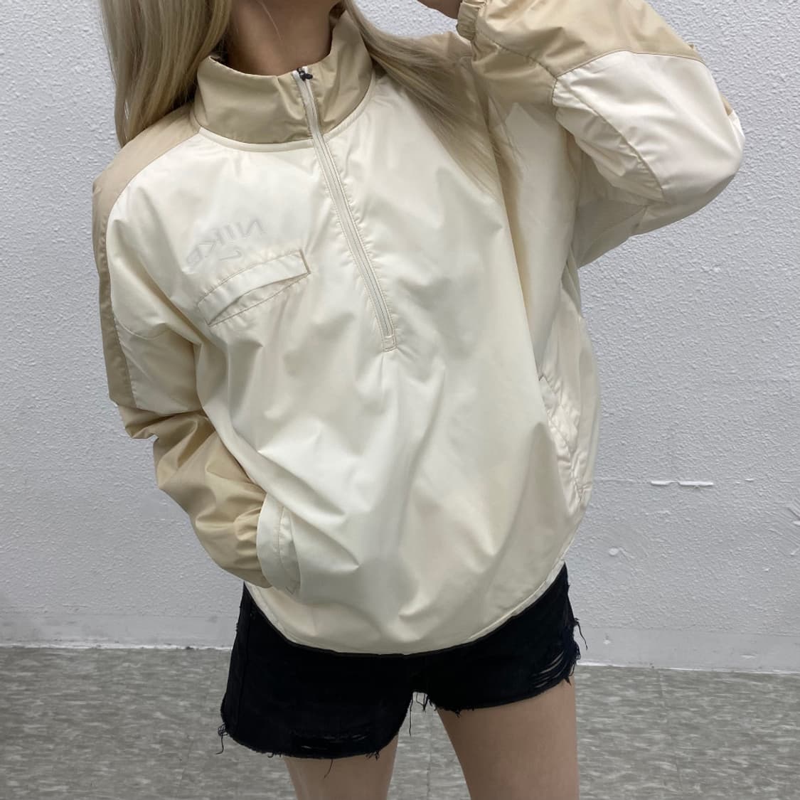 나이키 아이보리 배색 반집업 아노락 M 상품이미지1