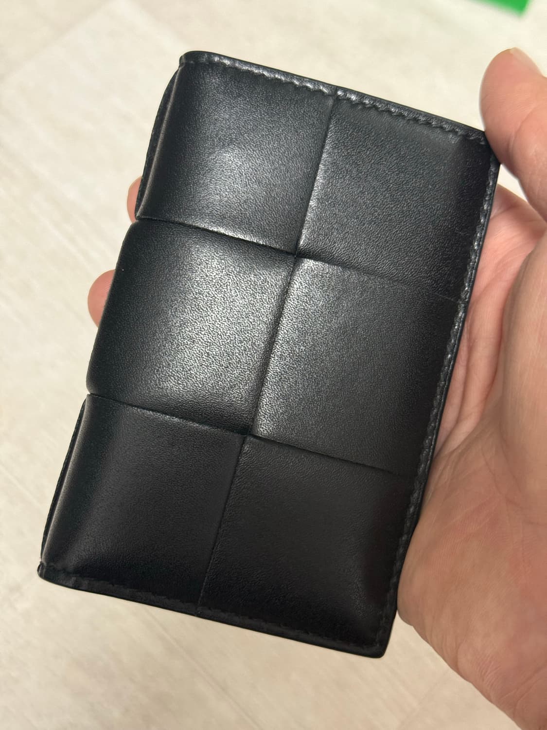 보테가베네타 플랩 카드 케이스 블랙 S급 중고⭐️ 상품이미지3