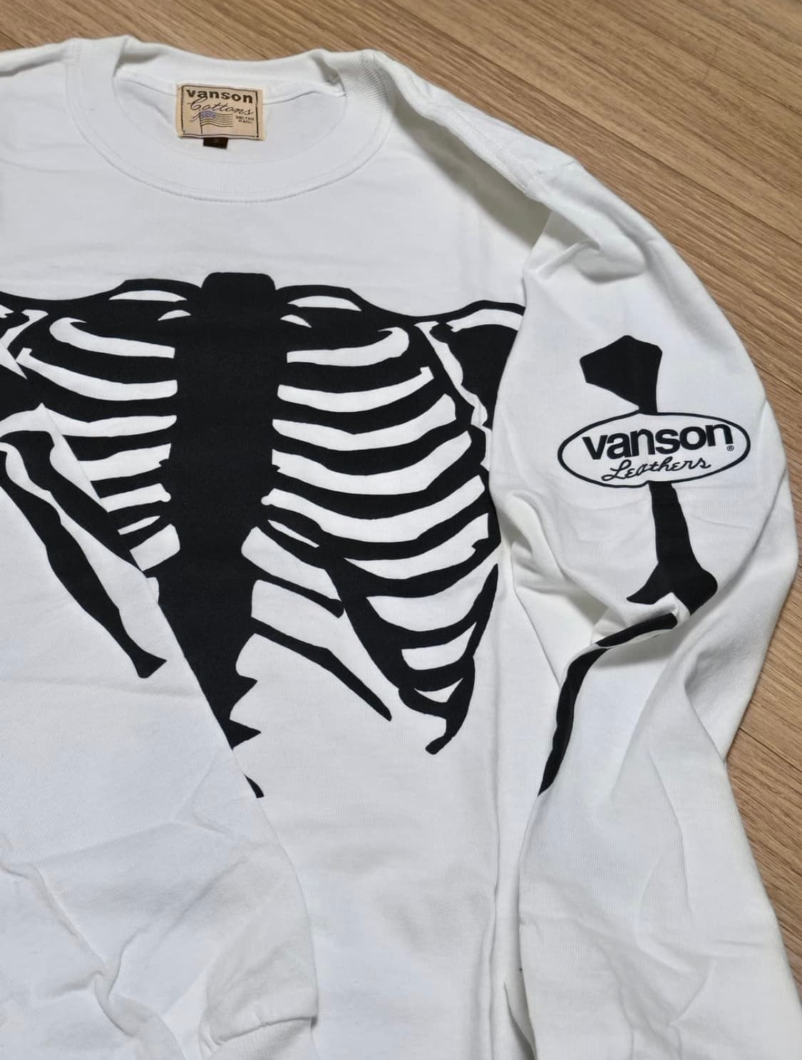 vanson 벤슨레더 벤슨 스켈레톤 본 롱슬리브 상품이미지1