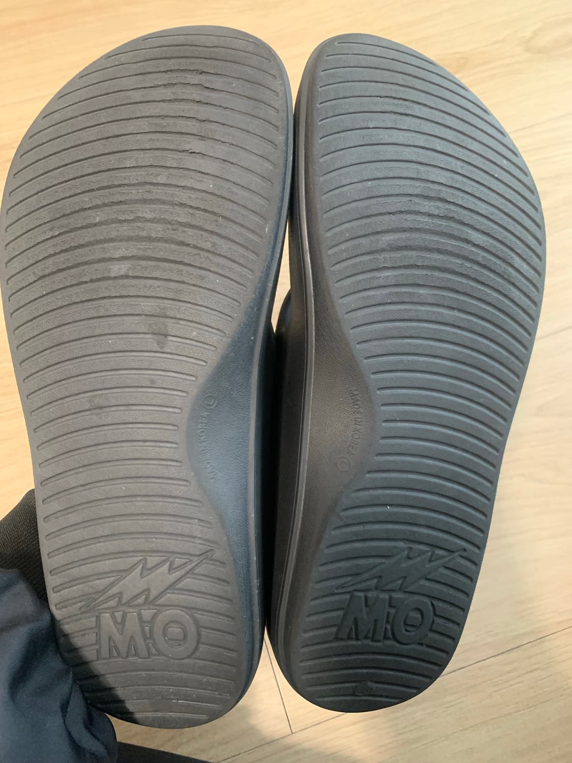 모스포츠 슬리퍼 플립 쪼리 L 사이즈 판매 합니다 상품이미지9