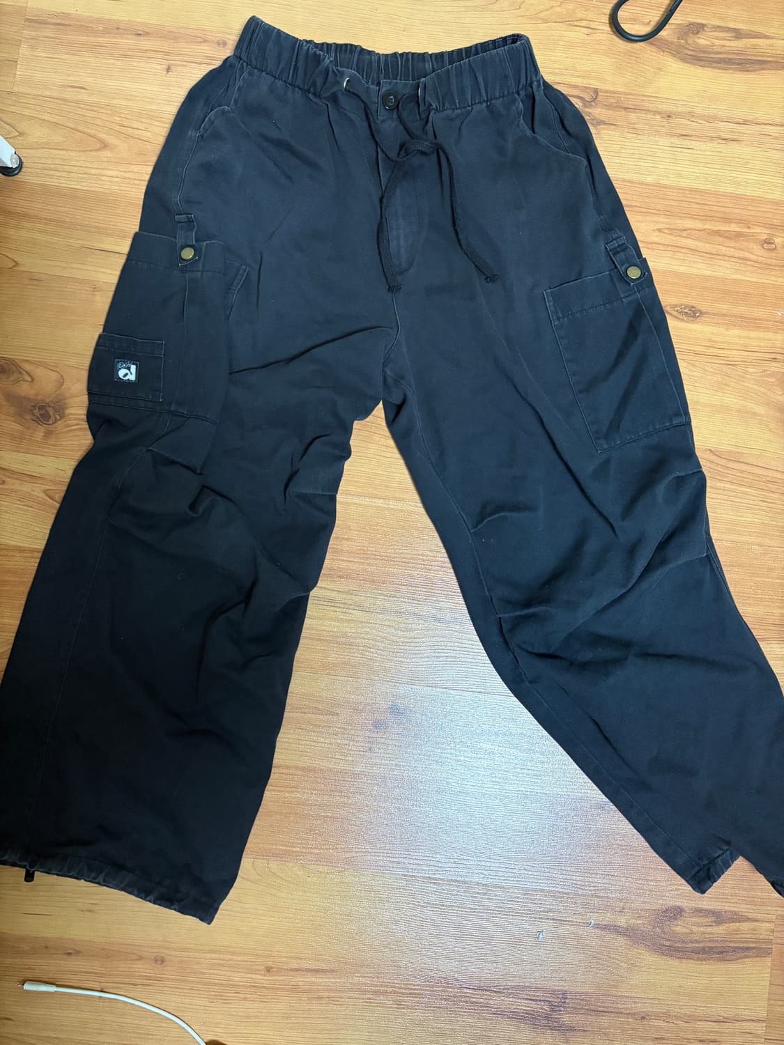 검정 와이드 카고팬츠 상품이미지1