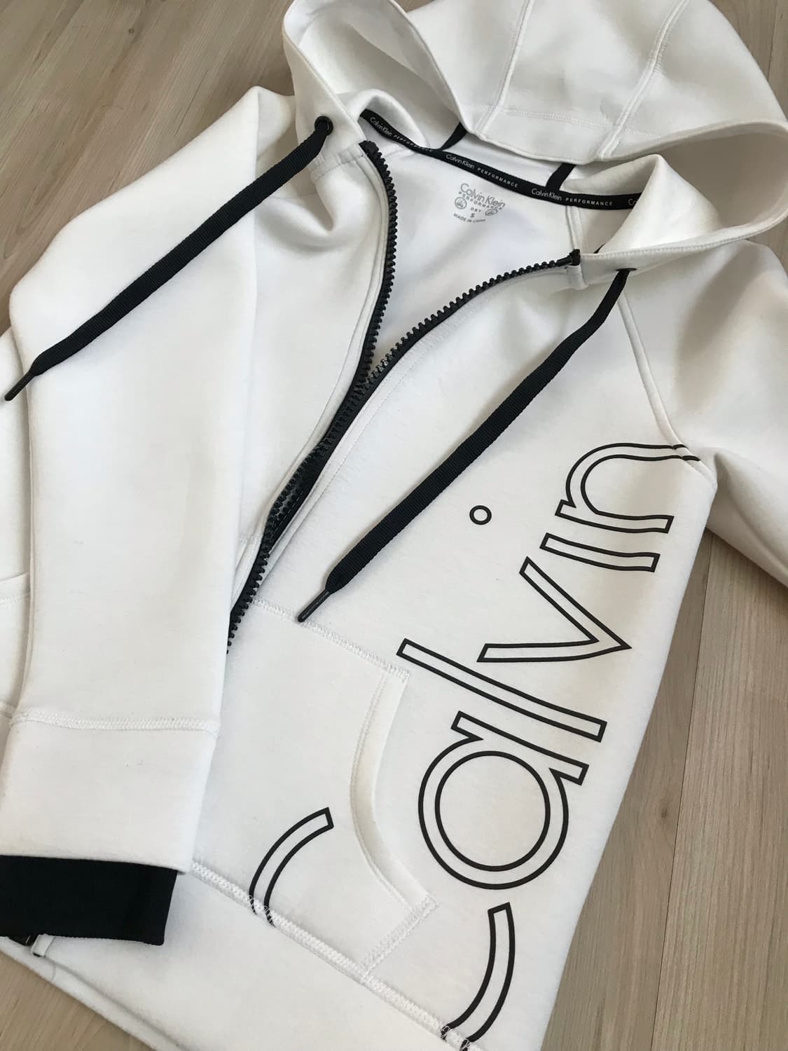 캘빈클라인 여성 빅로고 후드집업 상품이미지1