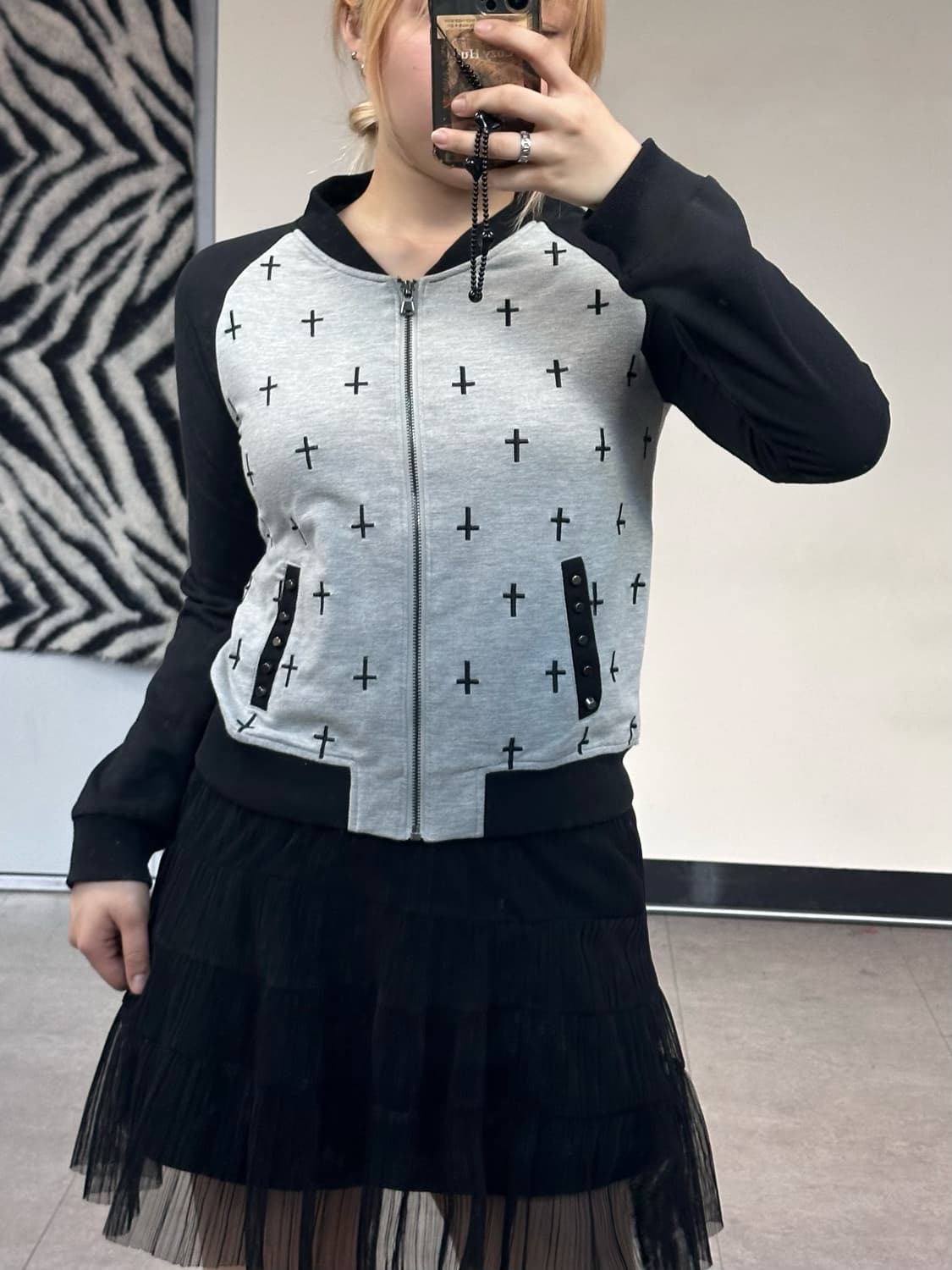 cross detail cotton zip-up 상품이미지1