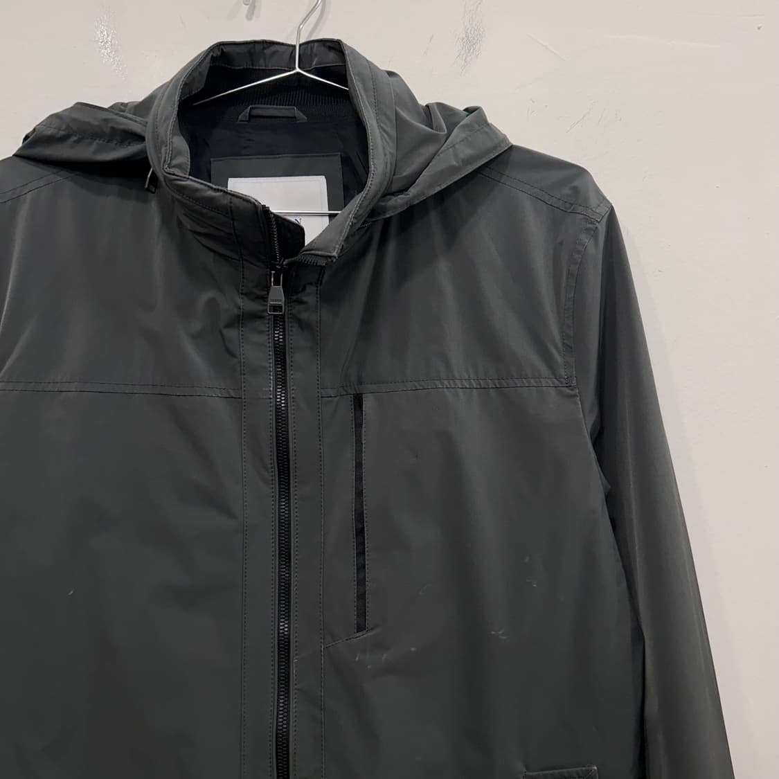 올젠 글로시 후드내장 나일론 바람막이 자켓 상품이미지1