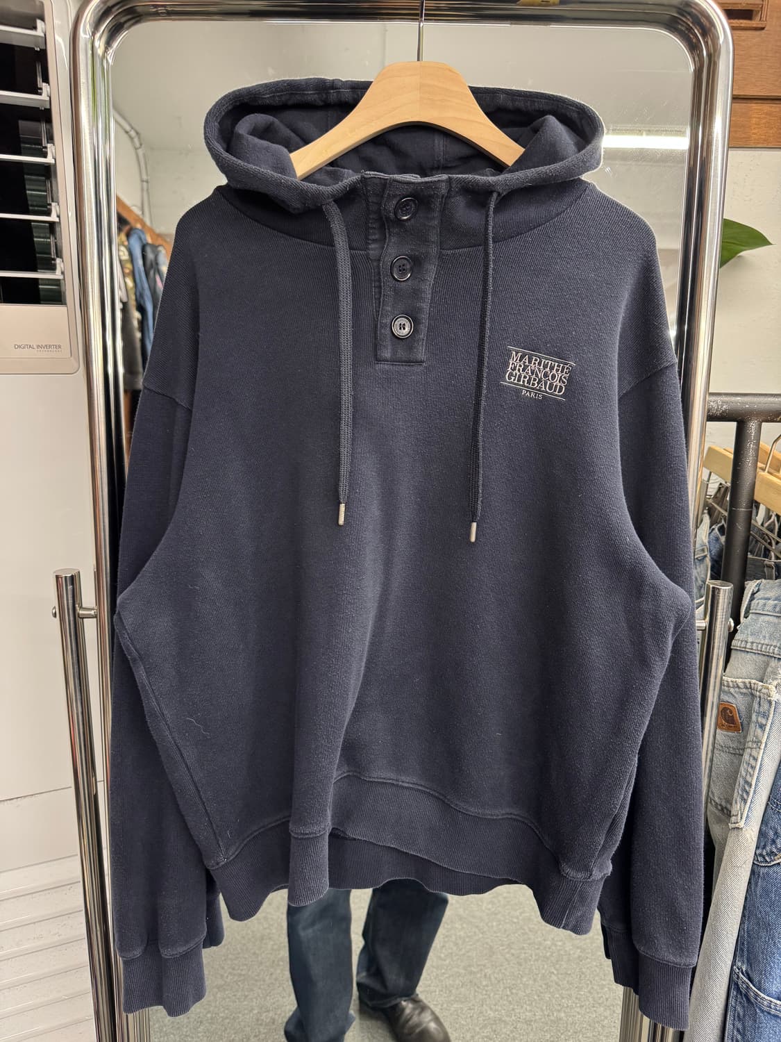 마리떼 프랑소와저버 넥버튼 네이비 후드티 상품이미지1