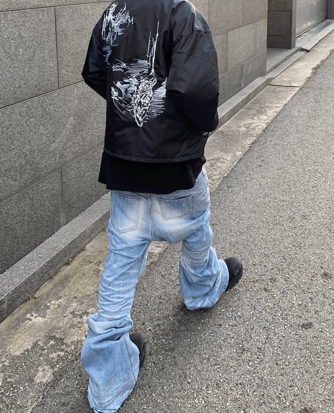 UNDERMYCAR WIDE FLARE JEANS 상품이미지2