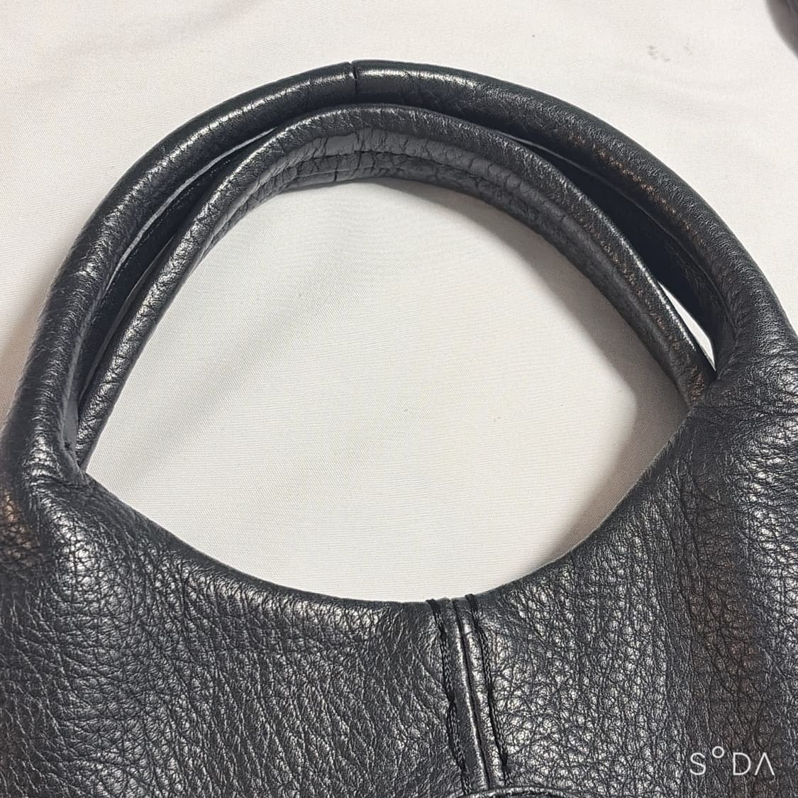 TOD'S 토즈 블랙 레더 숄더백 상품이미지6