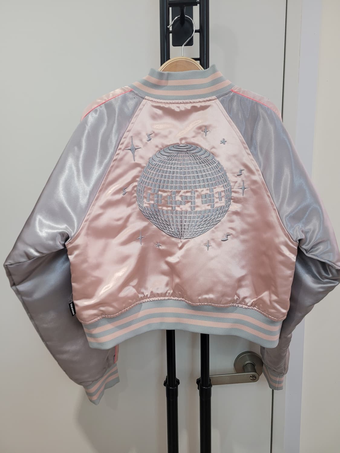 앤디아더 MA-1 핑크 배색 크롭 블루종 자켓 55~66 상품이미지7