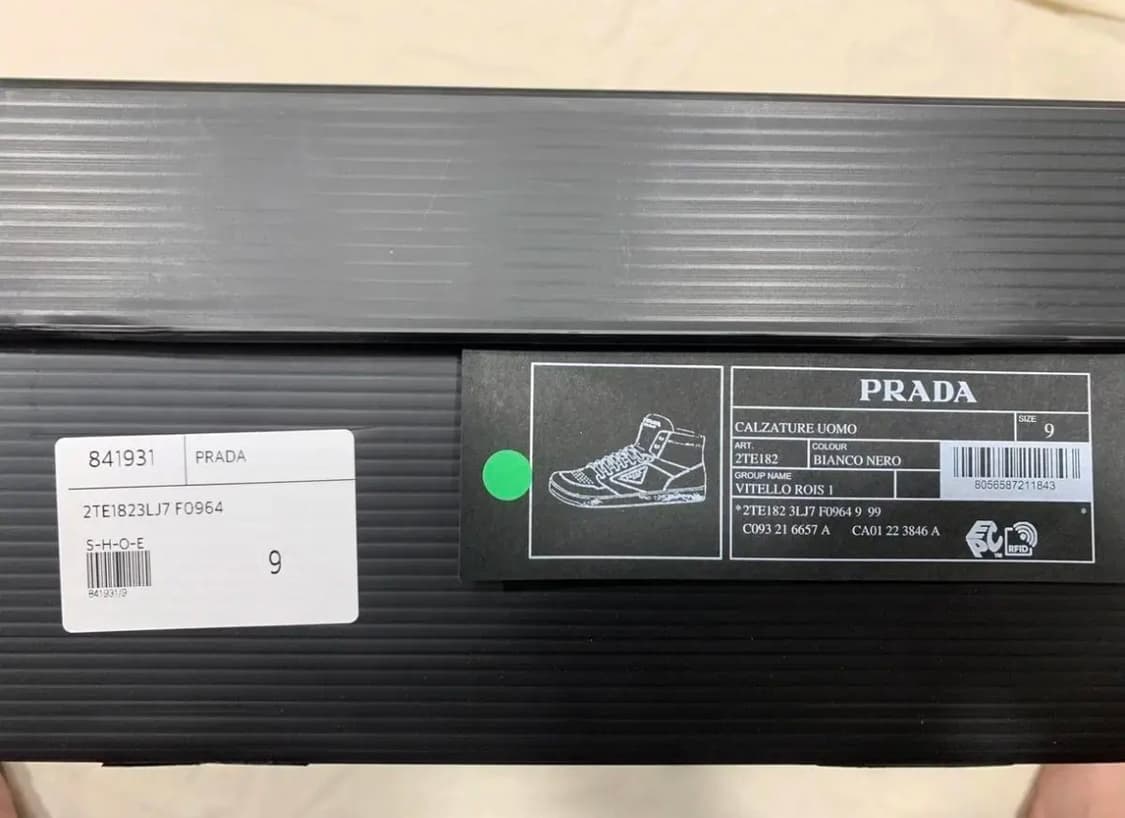 프라다 하이탑 레더 스니커즈 새상품 상품이미지7