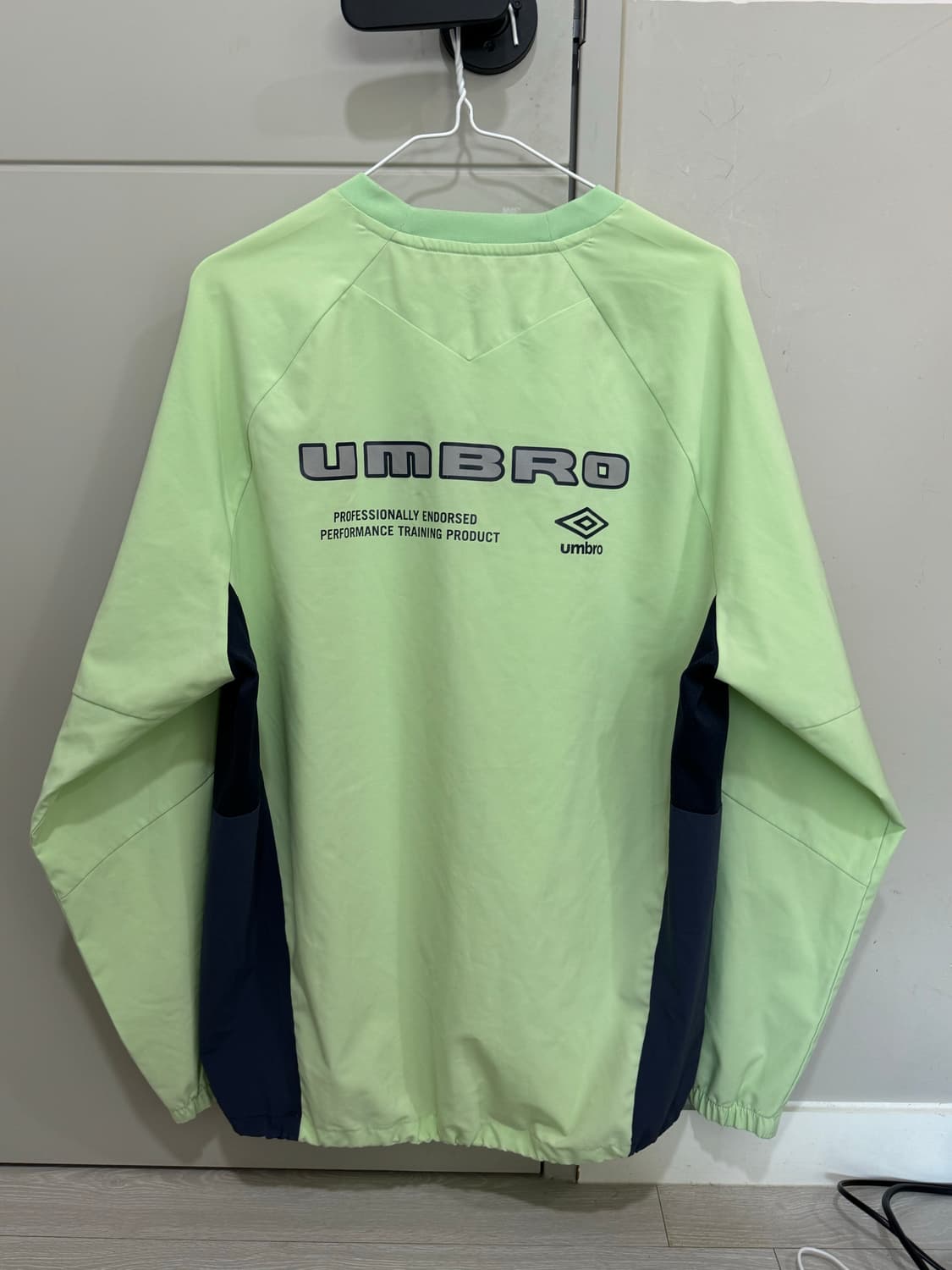 엄브로 긴팔 피스테 웜업 105 상품이미지2