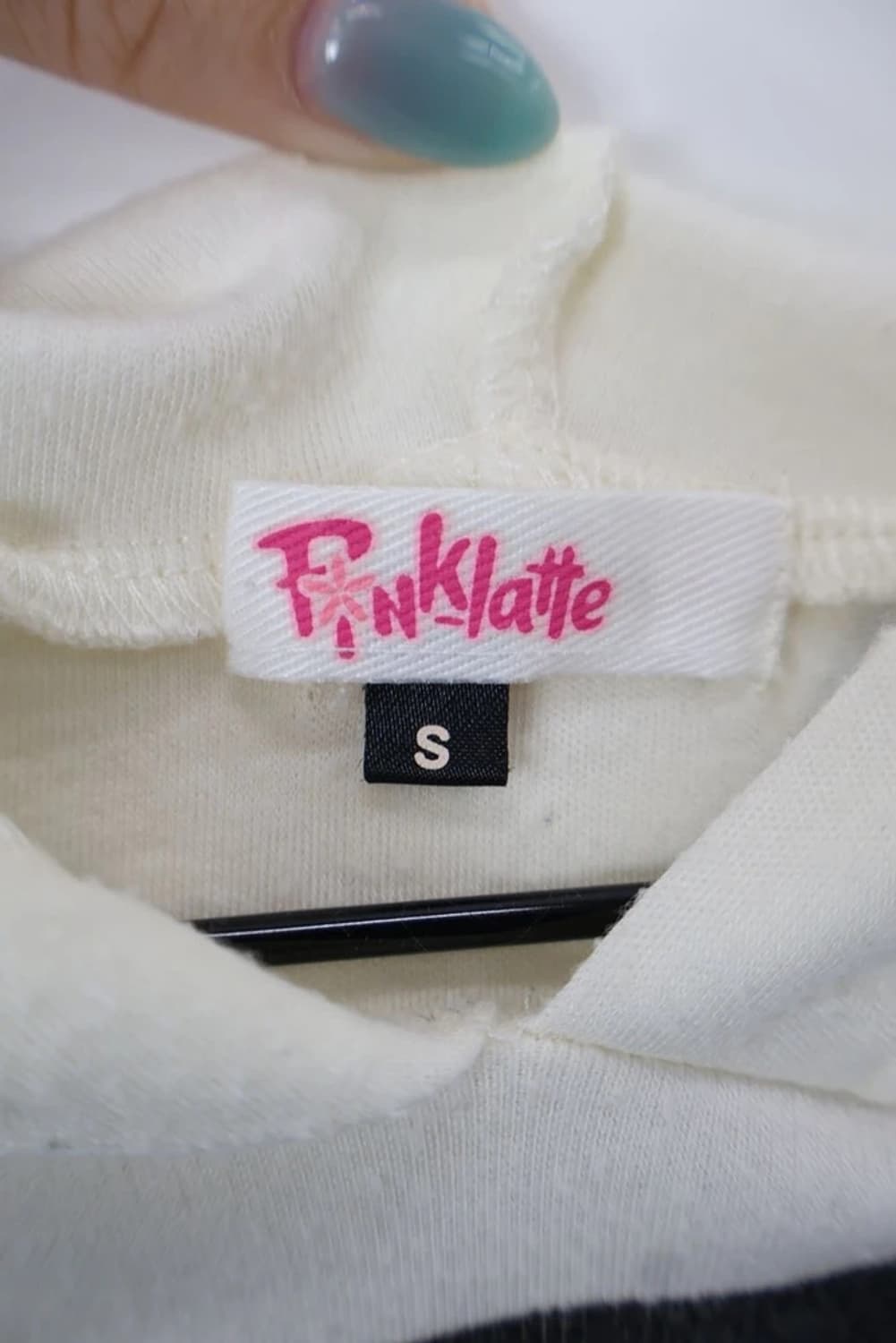 Pinklatte Y2K Graphic Hoodie 상품이미지5