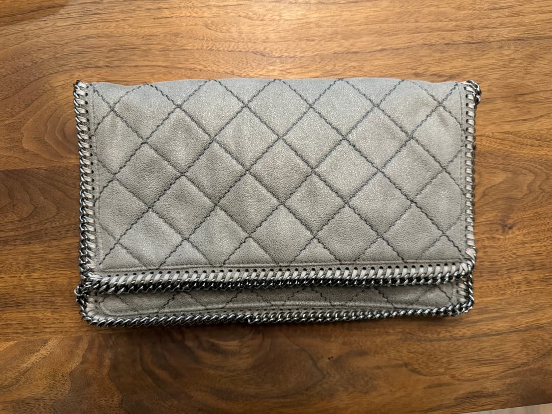 스텔라 매카트니 파라벨라 클러치 (스웨이드) 상품이미지1