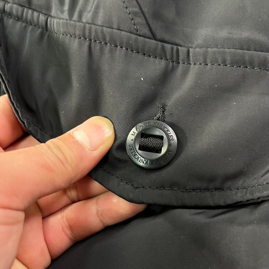 100 무스너클 스틸링 블랙 폭스퍼 구스다운 롱패딩 상품이미지5