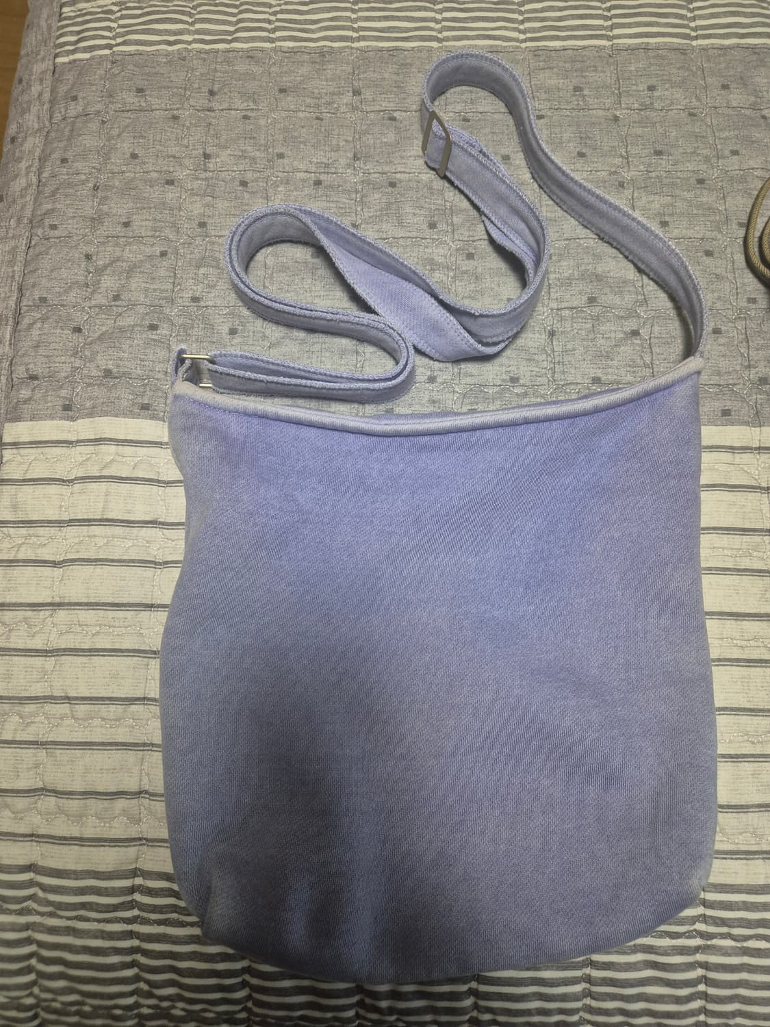 아이앱 스튜디오 피그먼트 라벤더 백 크로스백 가방 상품이미지3