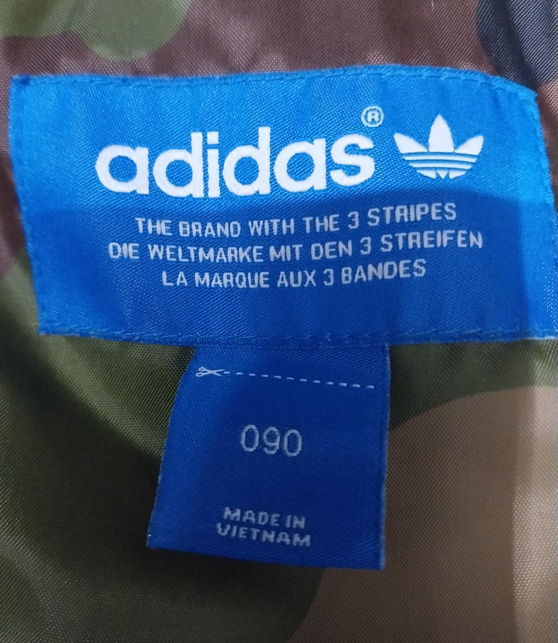 아디다스 래더패치 카모플라쥬 패딩 90  (사이즈크게나옴) 상품이미지8