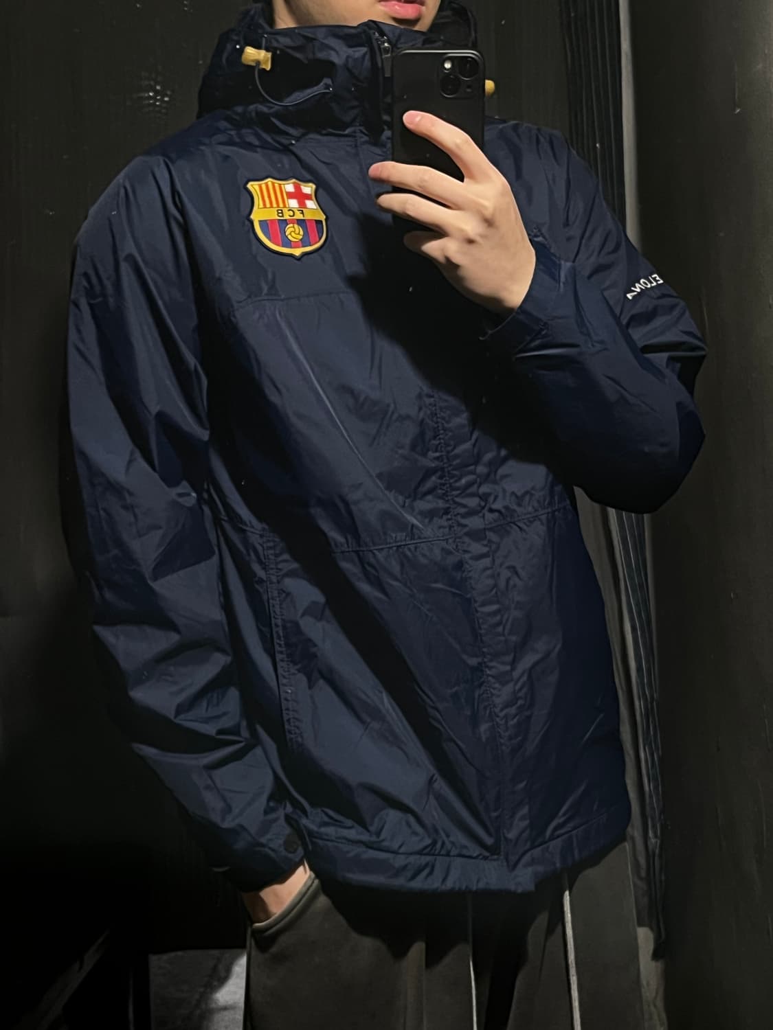 나이키 00s 네이비 바르셀로나 스우시 로고 올드스쿨 경량 바람막이 상품이미지1