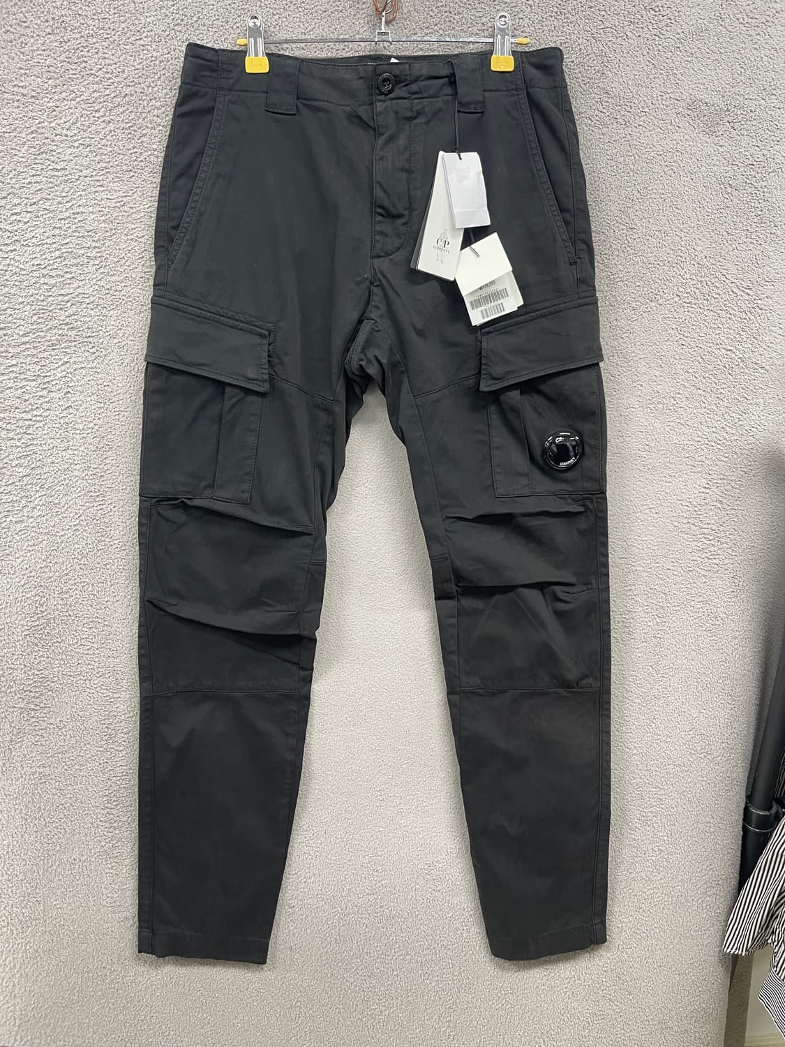 C.P. company 카고팬츠 46size(32인치) 새상품 상품이미지1