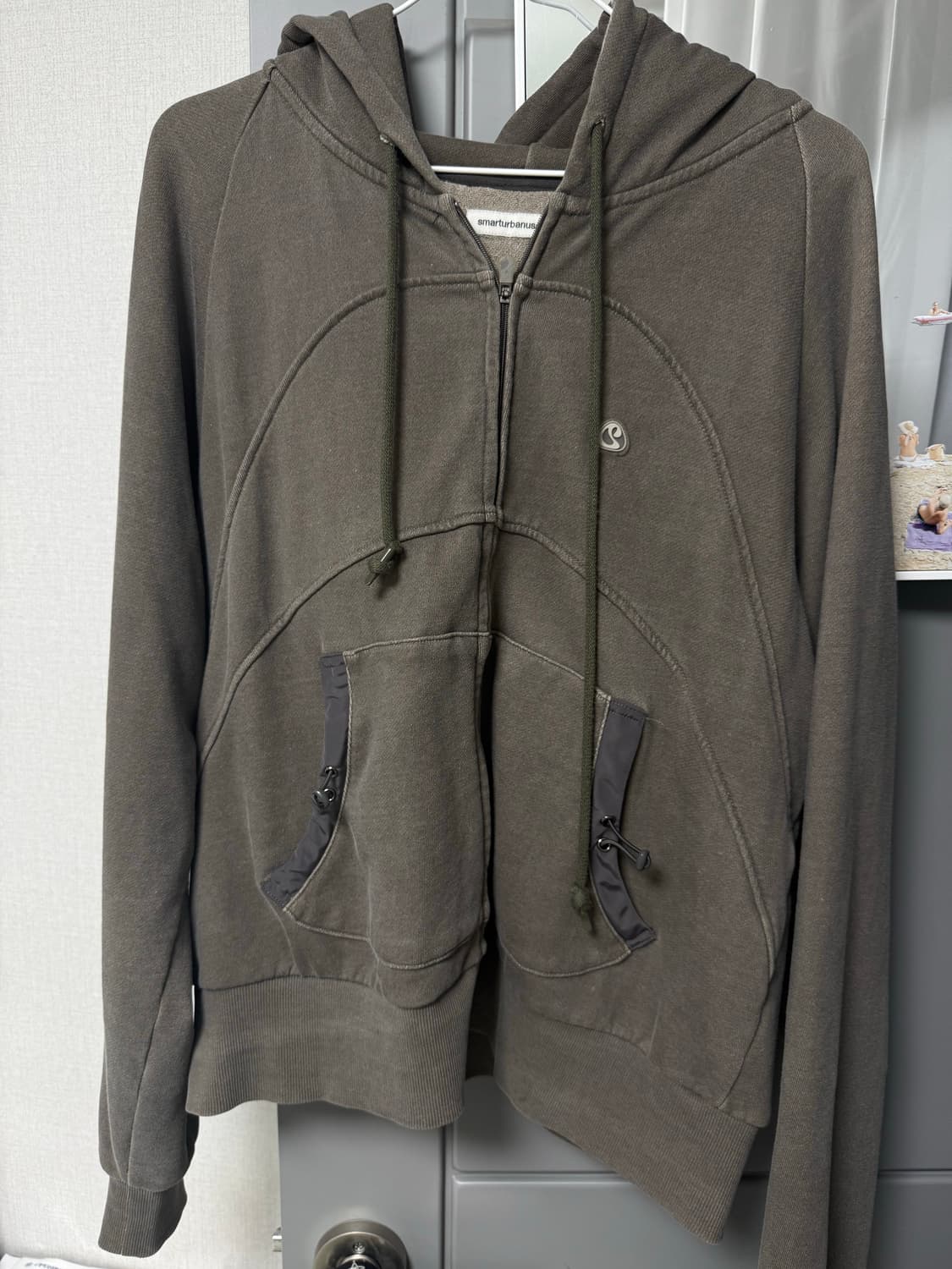 코이세이오 스마트어반유즈풀 스트링 포켓 후드집업 카키 상품이미지2