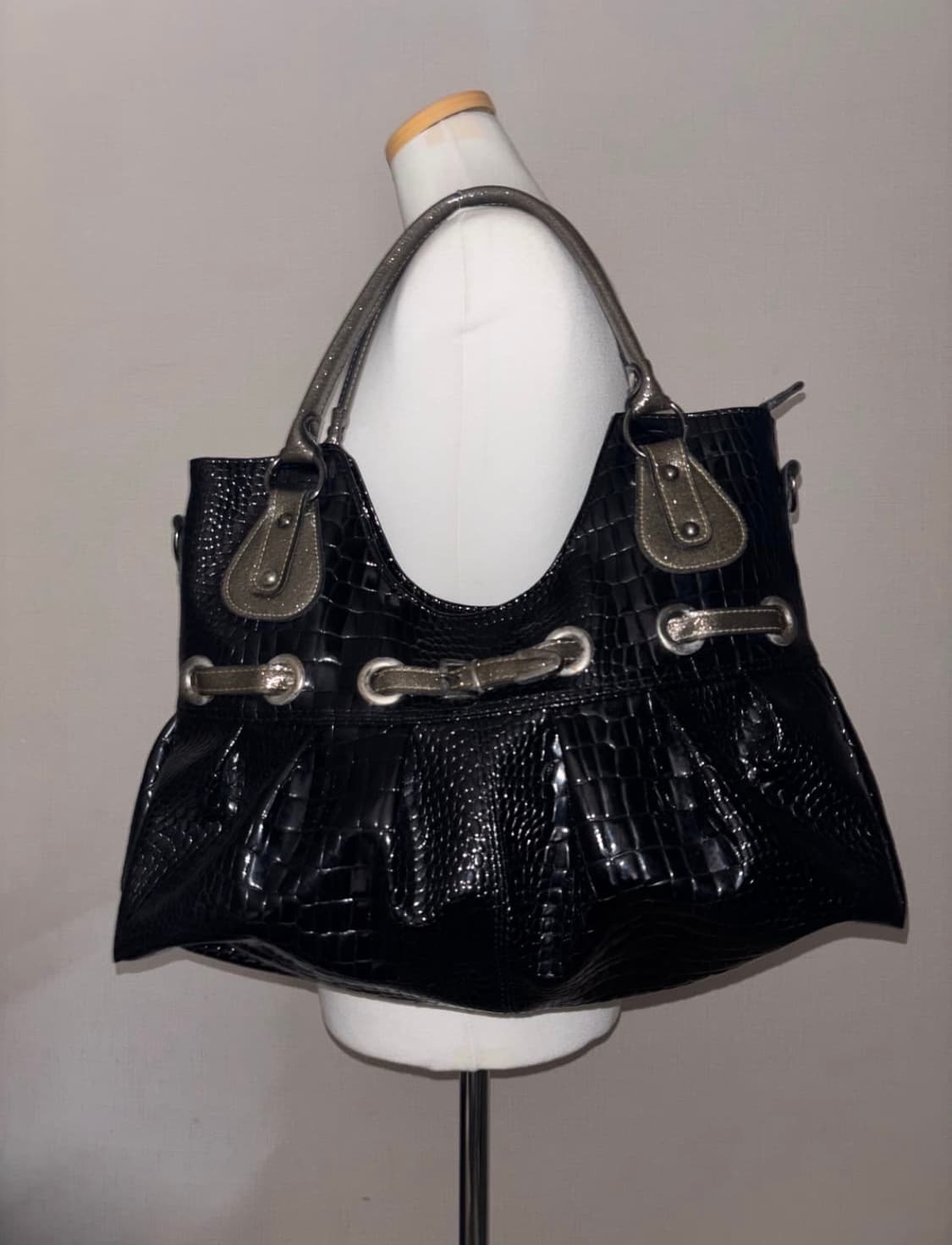 빈티지 에나멜 가죽 숄더백 히메갸루 고스펑크 고딕 상품이미지2