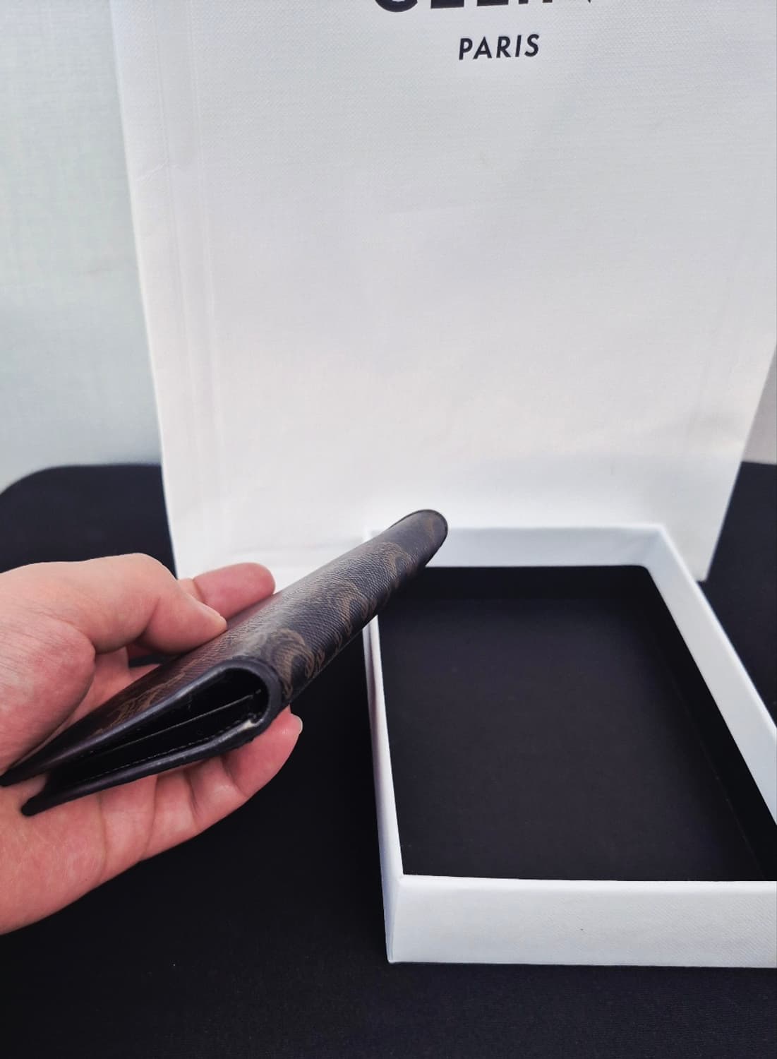 셀린느 트리옹프 카드지갑 상품이미지3