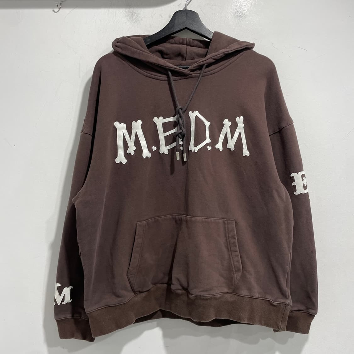 medm 자수패치 후드티 상품이미지2