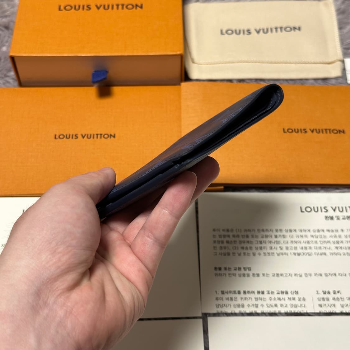 [풀구성] 루이비통 이클립스 쉐도우 멀티플 월릿 반지갑 네이비 상품이미지6