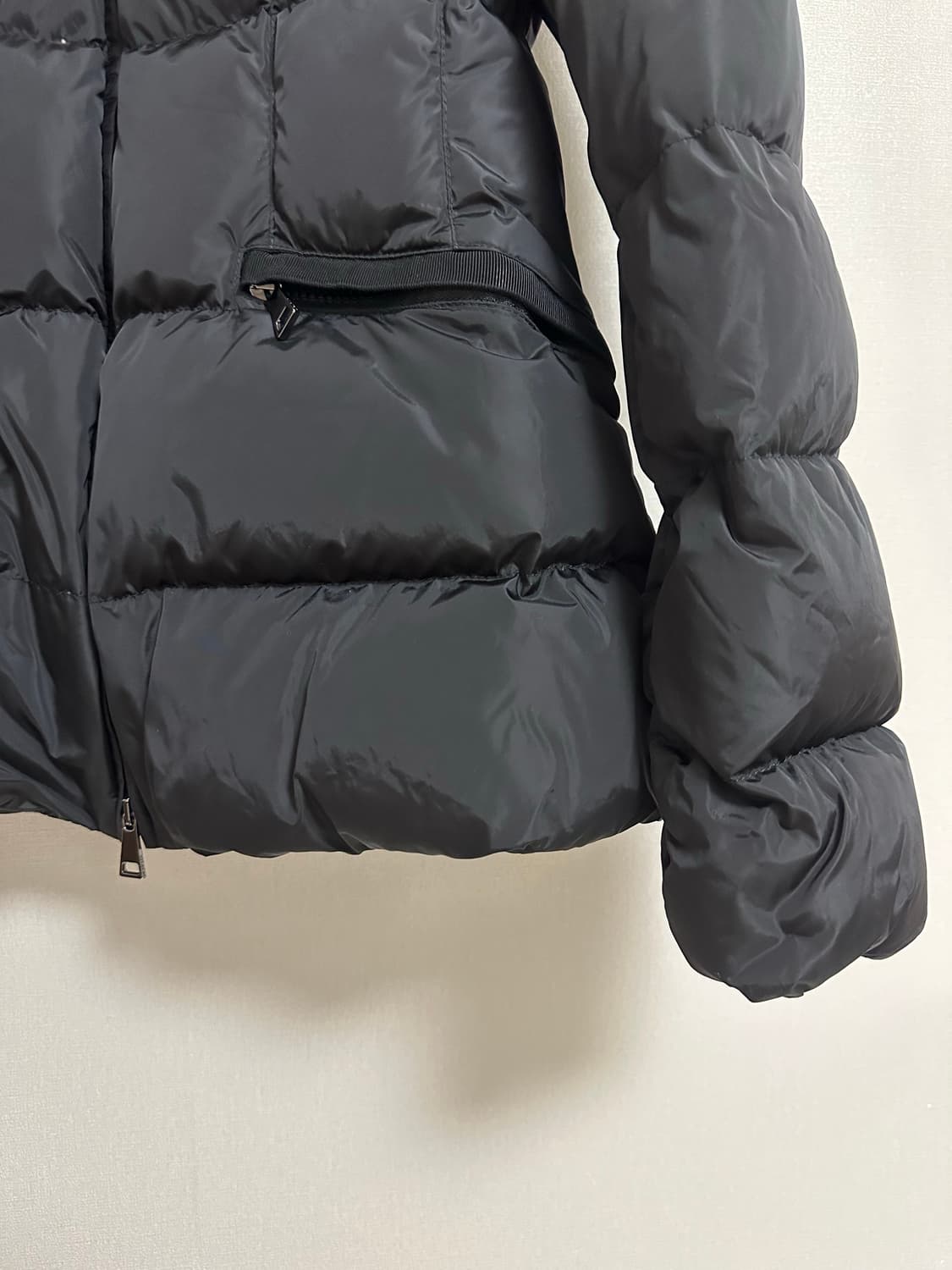 [3size] 24F/W 신상 몽클레어 아보체 쇼트 다운 패딩 자켓 상품이미지4