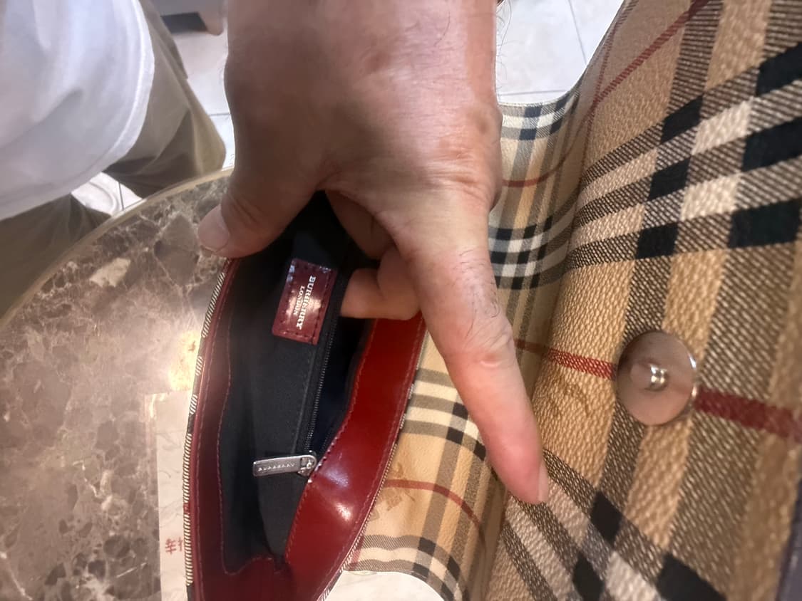 정품 버버리 노바체크 숄더백 팝니다 상품이미지8