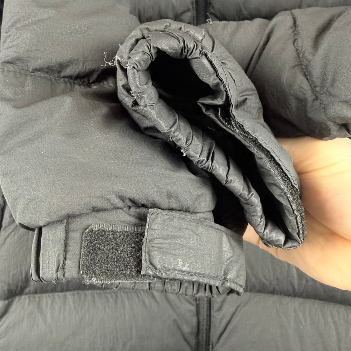 (95) 아디다스 덕다운 올드스쿨 경량 패딩 블랙 상품이미지3