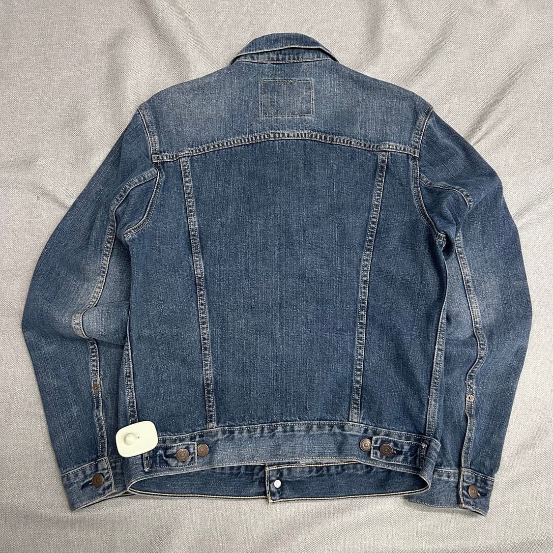 Levi’s Washed Denim Trucker Jacket 상품이미지5