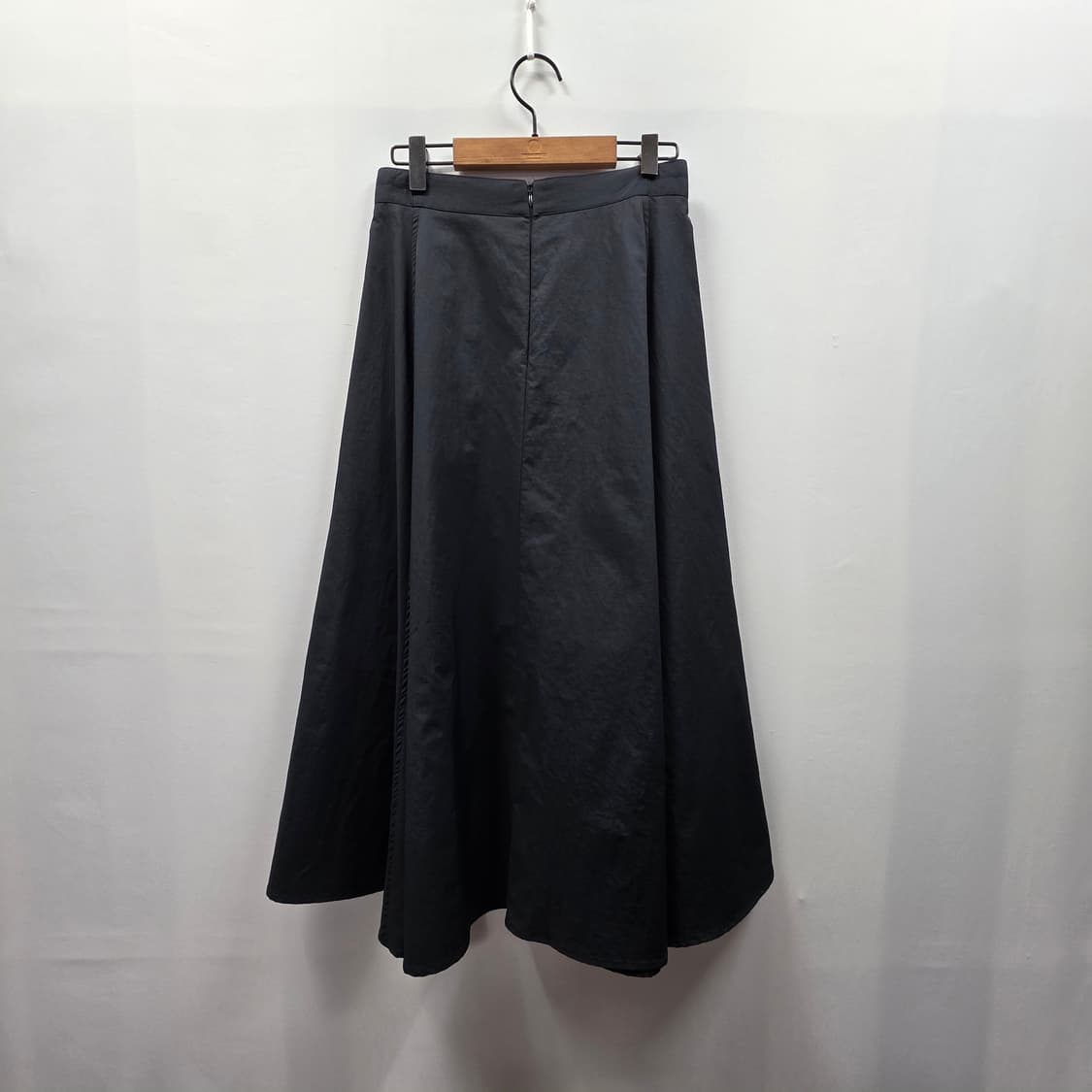 1172 우드세이지 플레어 롱 스커트 블랙 S 여성 스커트 상품이미지2
