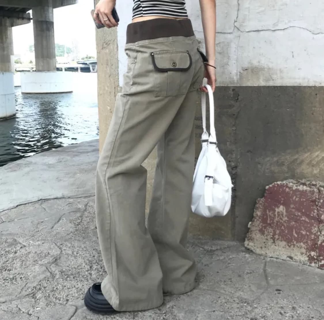 y2k 백포켓 카고 밴딩 로우라이즈 밴딩 롱팬츠 부츠컷 핀터깔 상품이미지2